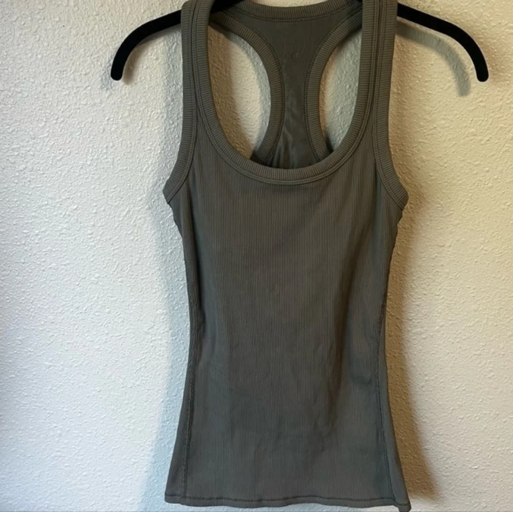 ALO Yoga Rib Support Tank Gray - Picture 7 of 7